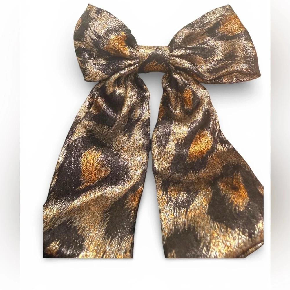 NWT ✨ Metallic Leopard Print Oversized Statement Hair Bow  W Alligator clip  ✨